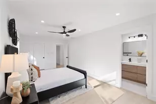 7729 Croftwood Dr, Austin, TX 78749 - Photo 19