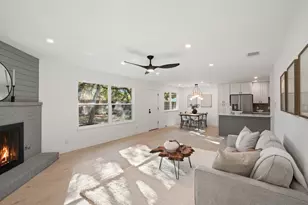 7729 Croftwood Dr, Austin, TX 78749 - Photo 15