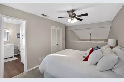 2104 Cullen Avenue #7-211, Austin, TX 78757 - Photo 11