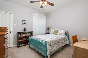 201 Sycamore St, Georgetown, TX 78633 - Photo 9