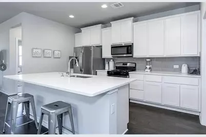 7516 Saginaw Drive, Austin, TX 78754 - Photo 9