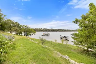 1201 Lakeshore Dr, Spicewood, TX 78669 - Photo 35