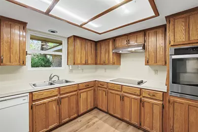 307 Las Plumas Drive, Georgetown, TX 78628 - Photo 11
