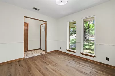 307 Las Plumas Drive, Georgetown, TX 78628 - Photo 5