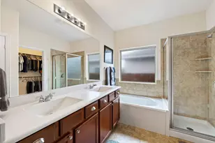 6905 Vail Ridge St, Austin, TX 78744 - Photo 15