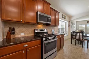 6905 Vail Ridge St, Austin, TX 78744 - Photo 5