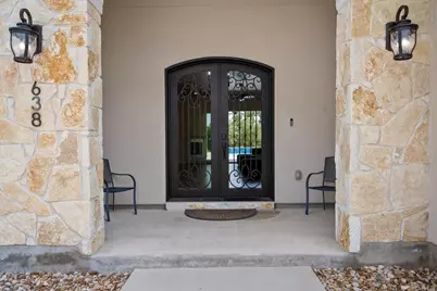 638 Strada Luca, Florence, TX 76527 - Photo 7