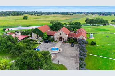 638 Strada Luca, Florence, TX 76527 - Photo 37