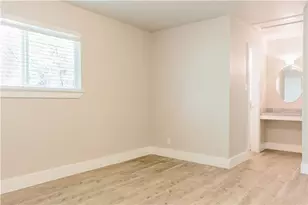 1302 E 52nd St, Austin, TX 78723 - Photo 3