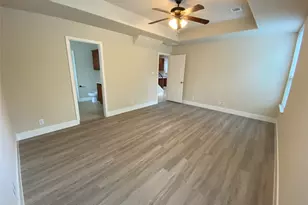 8600 Wood Stork Dr, Austin, TX 78729 - Photo 9