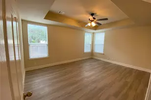 8600 Wood Stork Dr, Austin, TX 78729 - Photo 7