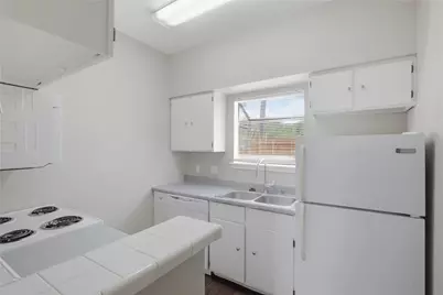 2405 West Slaughter Lane, Austin, TX 78748 - Photo 9