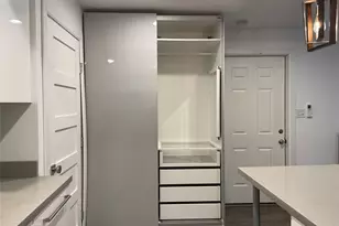 2220 Leon St, Austin, TX 78705 - Photo 9