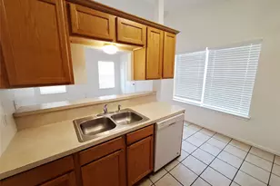 1408 Perez St, Austin, TX 78721 - Photo 7