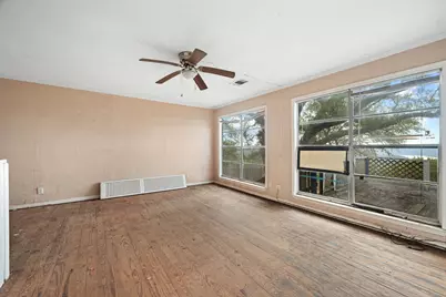 11013 W Lakeview Drive, Jonestown, TX 78645 - Photo 11