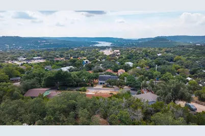 11013 W Lakeview Drive, Jonestown, TX 78645 - Photo 27