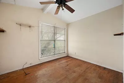 11013 W Lakeview Drive, Jonestown, TX 78645 - Photo 17