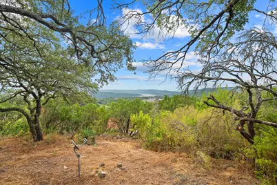 11013 W Lakeview Drive, Jonestown, TX 78645 - Photo 3