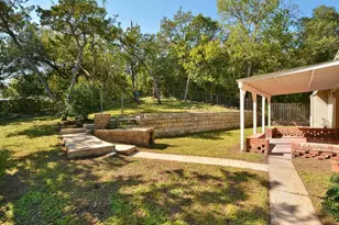 401 Cherry Hill Dr, Austin, TX 78704 - Photo 19