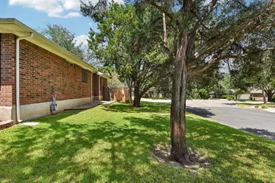 5815 Lomita Verde Circle, Austin, TX 78749 - Photo 5