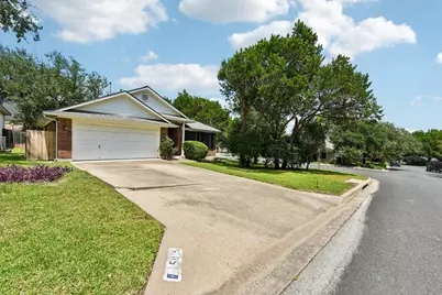 5815 Lomita Verde Circle, Austin, TX 78749 - Photo 3