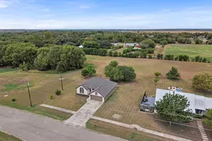 84 Thomas Dr, Martindale, TX 78655 - Photo 35