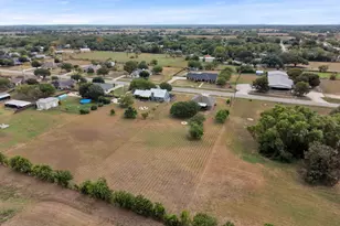 84 Thomas Dr, Martindale, TX 78655 - Photo 37