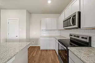 156 Wind Hl, Jarrell, TX 76537 - Photo 11