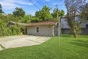 132 Perry Ct, San Antonio, TX 78209 - Photo 21