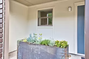 924 E 51st St, Austin, TX 78751 - Photo 15