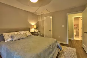 924 E 51st St, Austin, TX 78751 - Photo 9