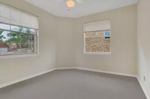 5913 Mountain Villa Dr, Austin, TX 78731 - Photo 13