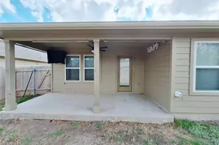 1327 Camden Ln Ln, Lockhart, TX 78644 - Photo 33