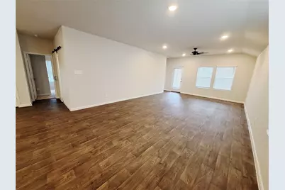 1327 Camden Ln Lane, Lockhart, TX 78644 - Photo 9