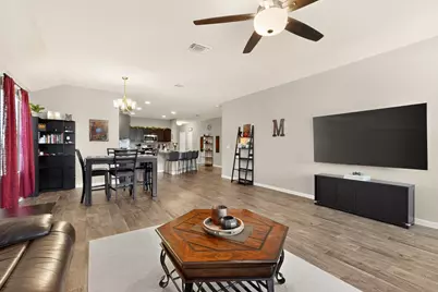 706 Liard River Road, Hutto, TX 78634 - Photo 9