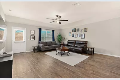 706 Liard River Road, Hutto, TX 78634 - Photo 5
