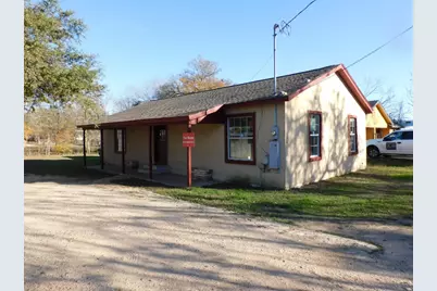 1320 Green Street, Lockhart, TX 78644 - Photo 1