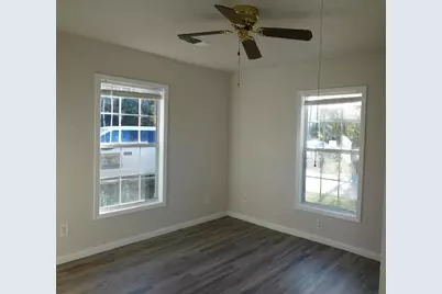 1320 Green Street, Lockhart, TX 78644 - Photo 5