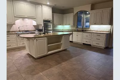 8 Monarch Oaks Lane, The Hills, TX 78738 - Photo 9