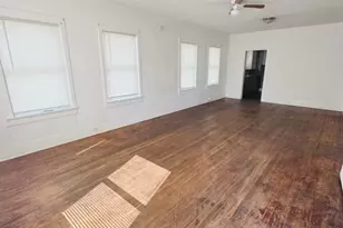 100 N Brazos St, Lockhart, TX 78644 - Photo 7