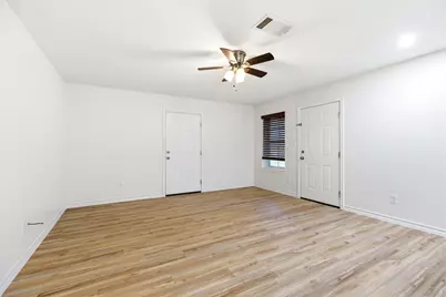 823 N Commerce Street #A, Lockhart, TX 78644 - Photo 15