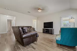 176 Dusky Thrush Dr, Kyle, TX 78640 - Photo 11