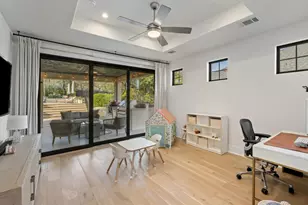 305 Ringtail Stream Dr, Lakeway, TX 78738 - Photo 33