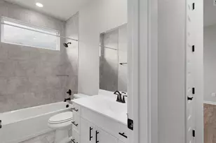 1013 Rollingwood Trl, Georgetown, TX 78633 - Photo 17