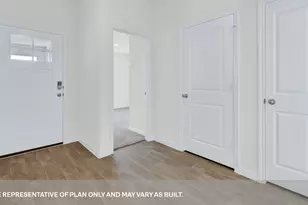 261 Yellowstone Dr, Kyle, TX 78640 - Photo 3