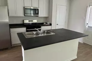 174 Stamford St, Buda, TX 78610 - Photo 5