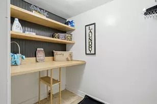 1306 Oakridge Dr, Round Rock, TX 78681 - Photo 19