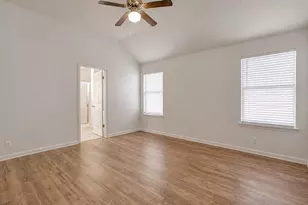 104 Evergreen Cir, Georgetown, TX 78626 - Photo 9