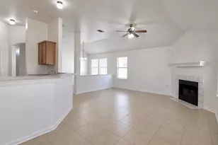 104 Evergreen Cir, Georgetown, TX 78626 - Photo 5