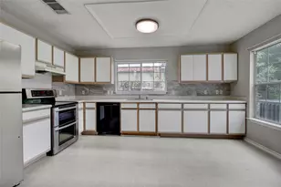 141 Masonwood Dr, Kyle, TX 78640 - Photo 5